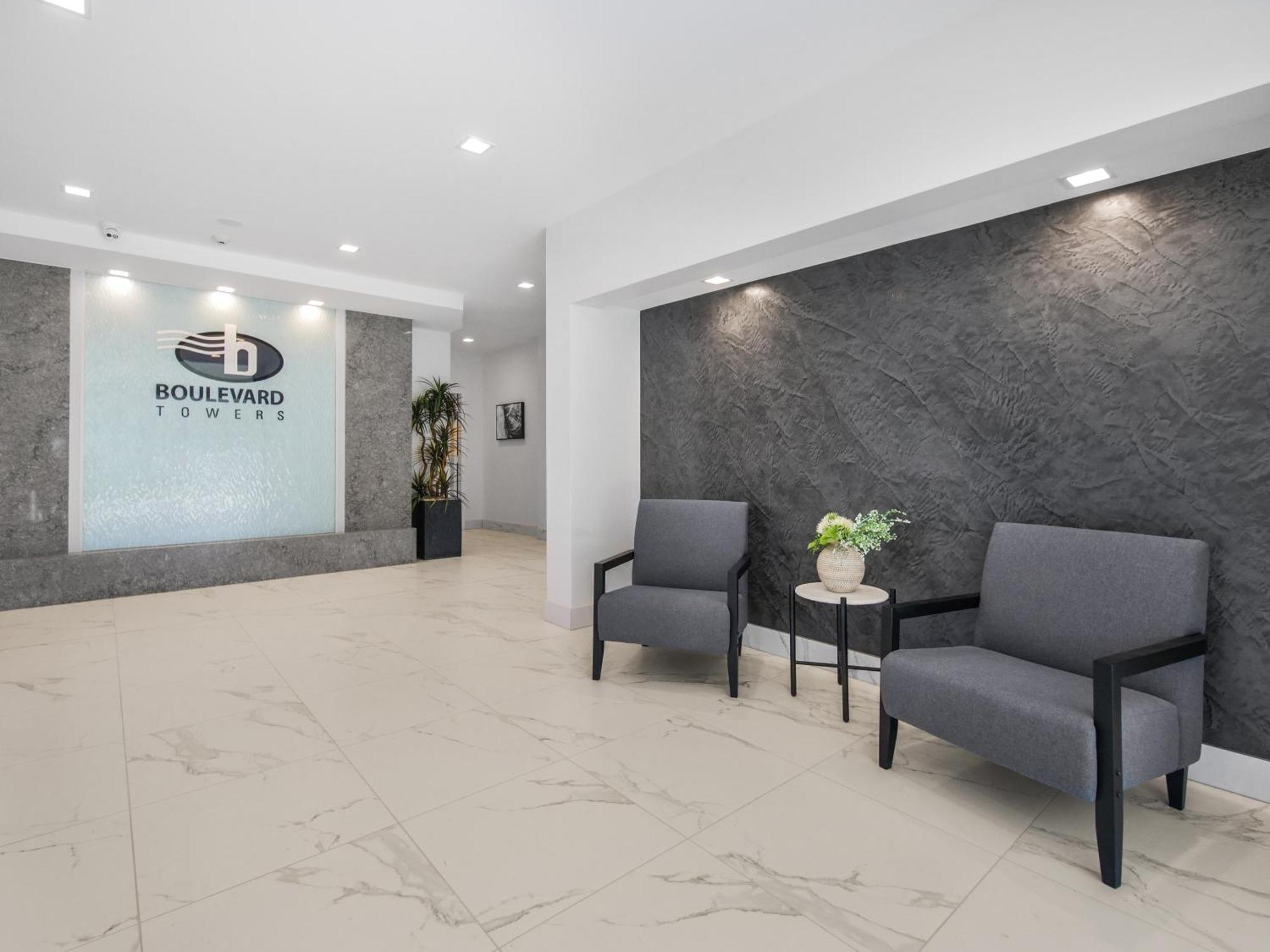 Boulevard Towers On Broadbeach Гоулд Коуст Екстериор снимка