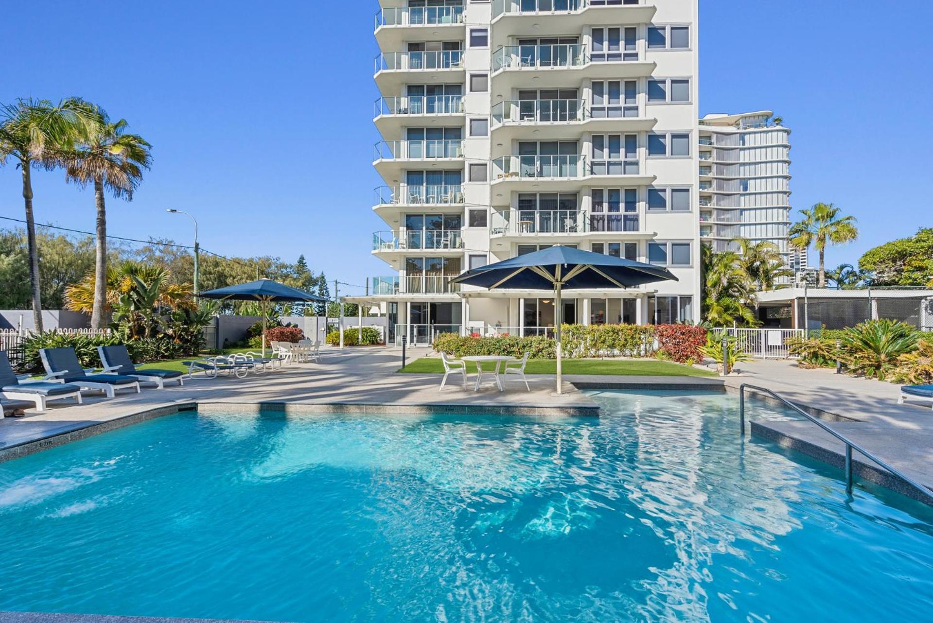Boulevard Towers On Broadbeach Гоулд Коуст Екстериор снимка