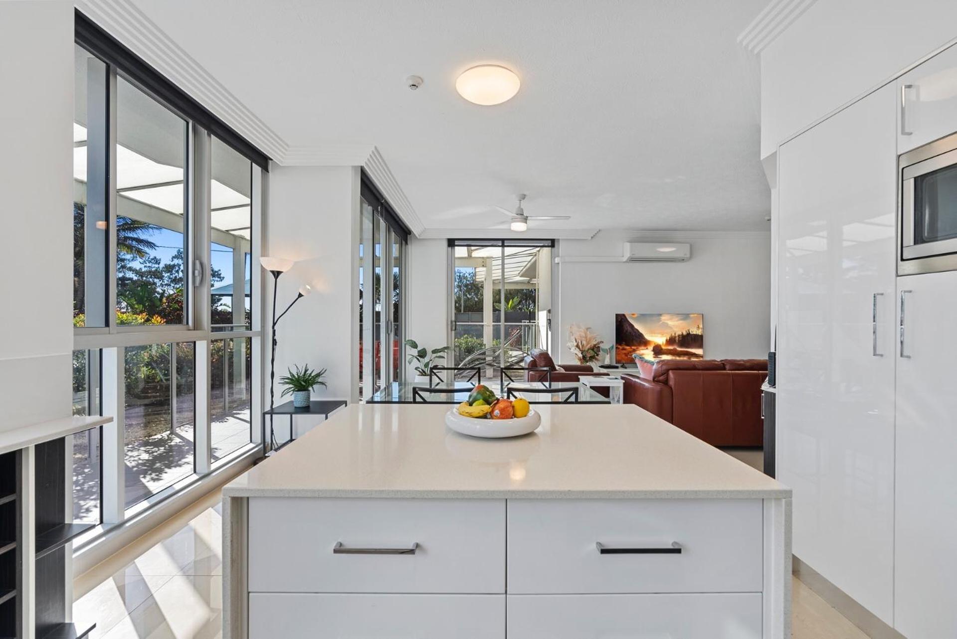 Boulevard Towers On Broadbeach Гоулд Коуст Стая снимка