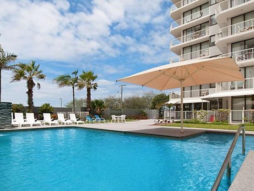 Boulevard Towers On Broadbeach Гоулд Коуст Екстериор снимка