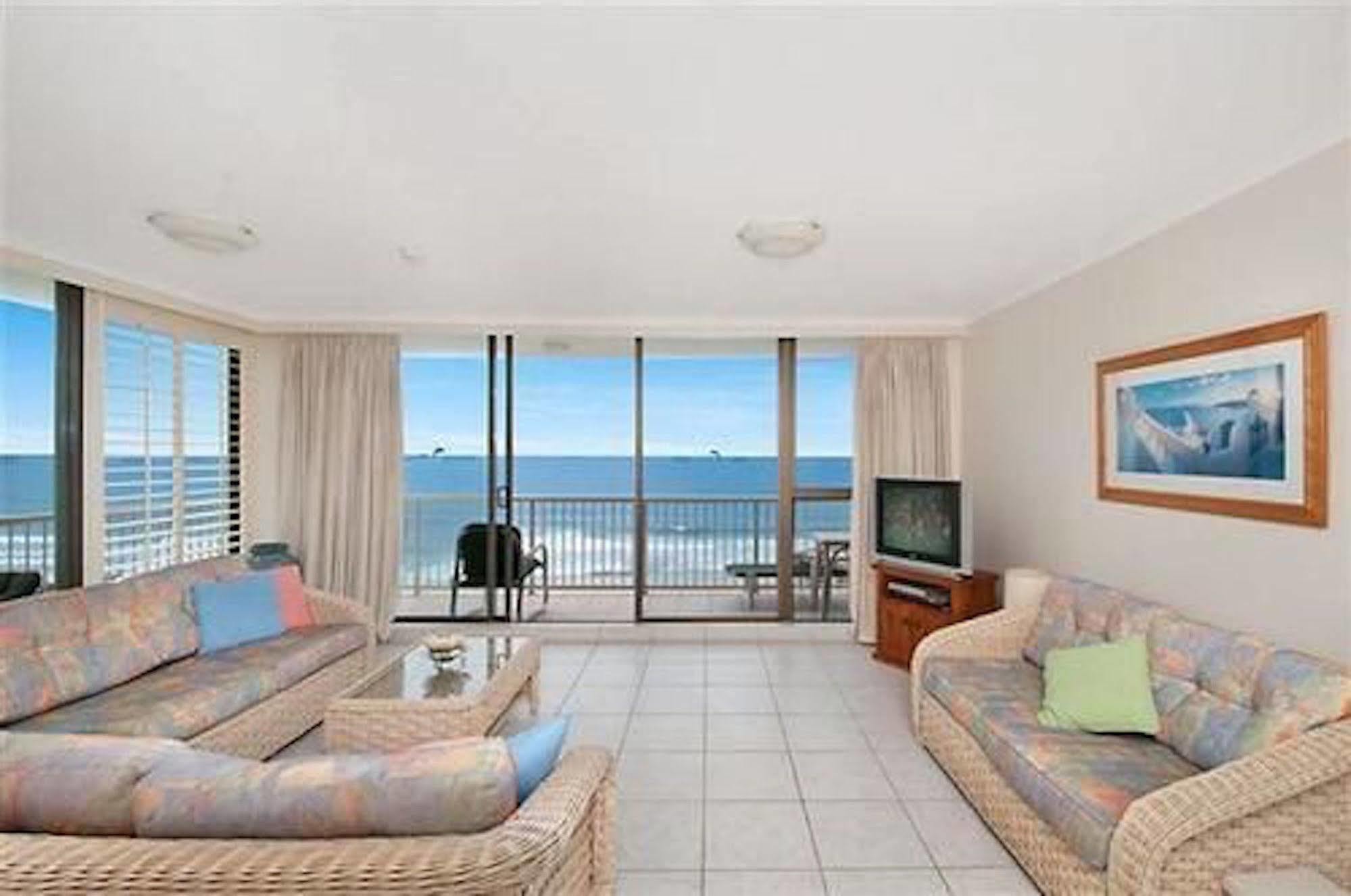 Boulevard Towers On Broadbeach Гоулд Коуст Екстериор снимка