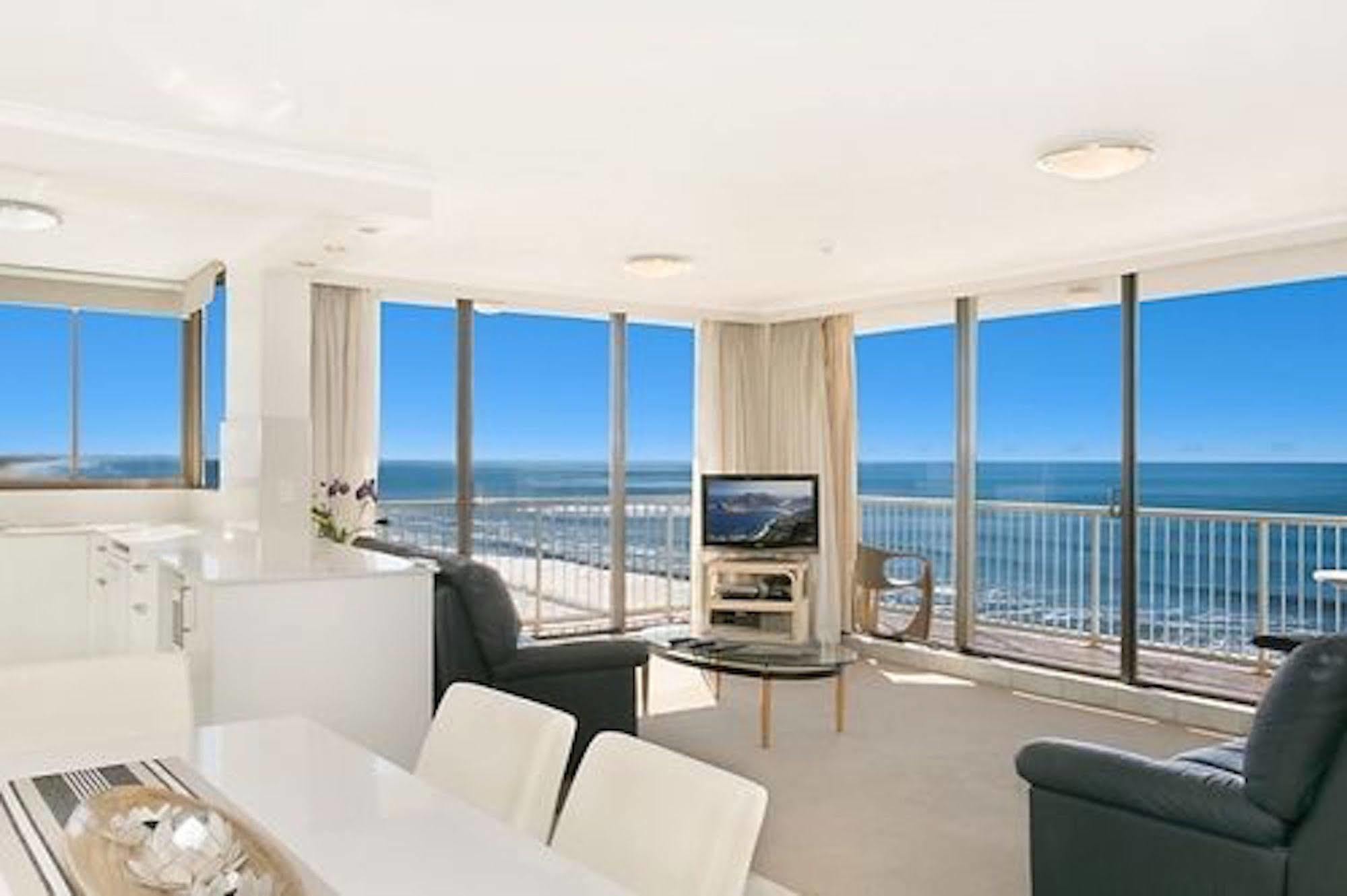 Boulevard Towers On Broadbeach Гоулд Коуст Екстериор снимка